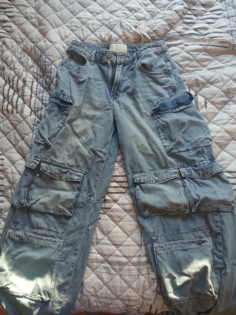 Light Wash Cargo Utility Pants - Blue-Revolve-One Teaspoon Size 4